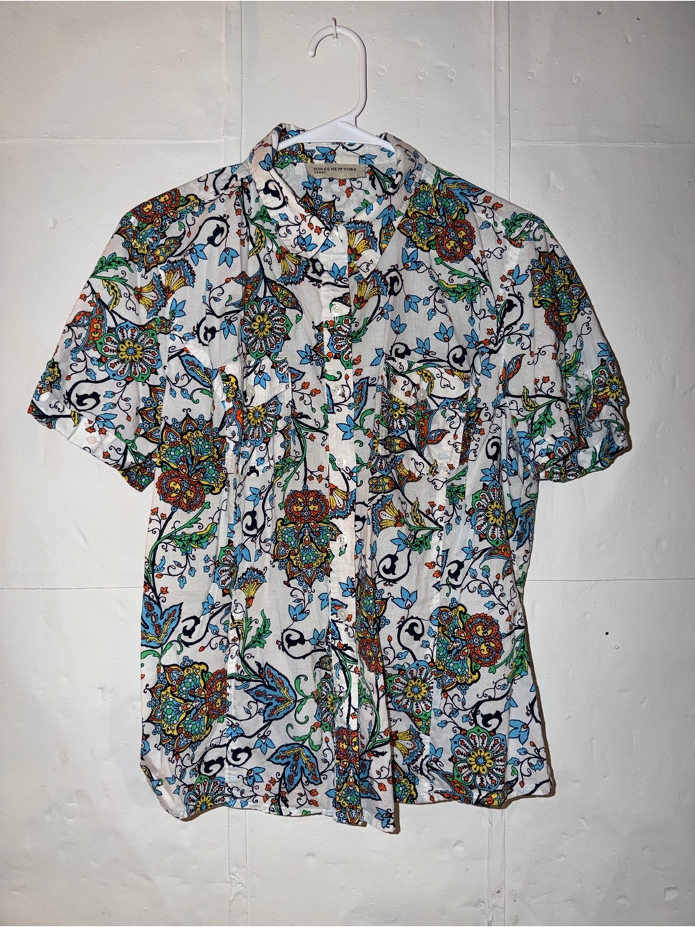 Jones New York White Short-Sleeve Floral Paisley Button-Down Shirt